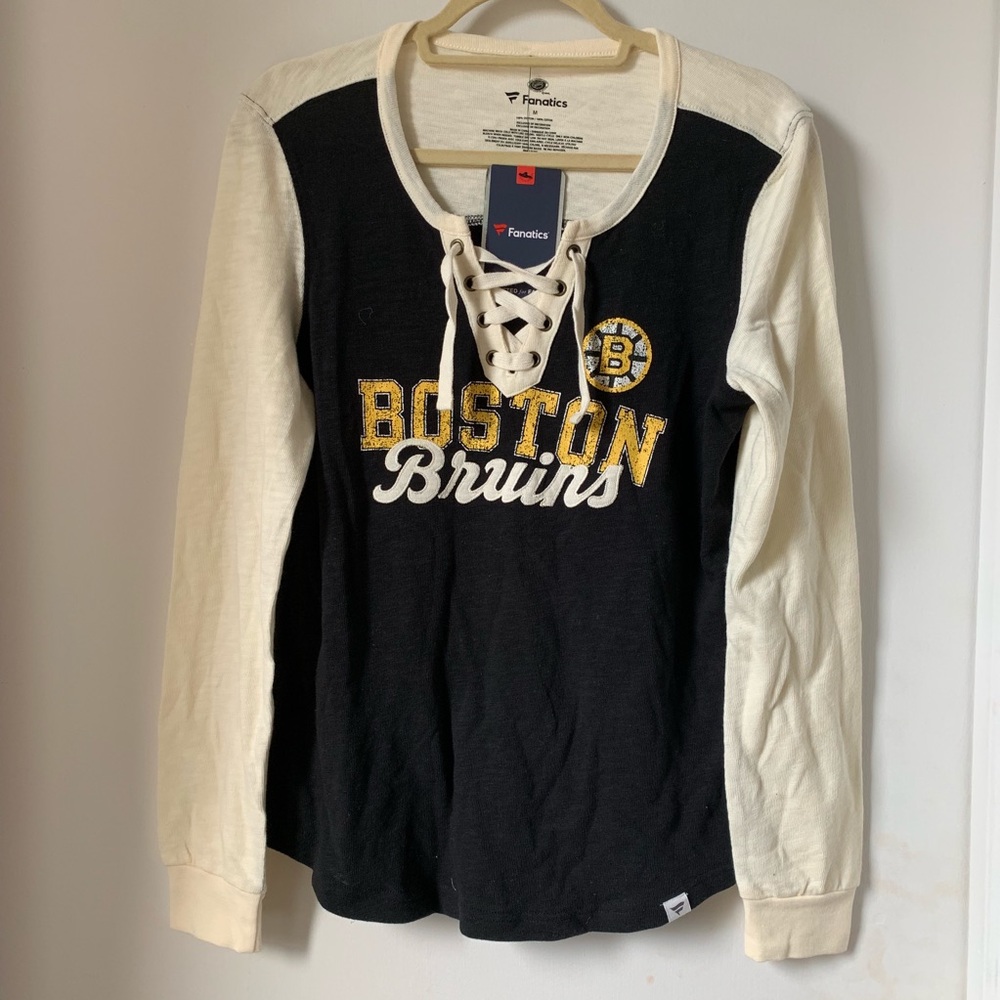 NWT Boston Bruins T-shirt